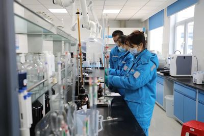 覃塘區(qū) 復(fù)工復(fù)產(chǎn)“虎”力全開(kāi)，技術(shù)開(kāi)發(fā)驅(qū)動(dòng)產(chǎn)業(yè)新活力